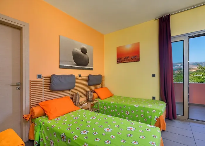 Skinos Ilivatos Eco & Estate Chavriáta