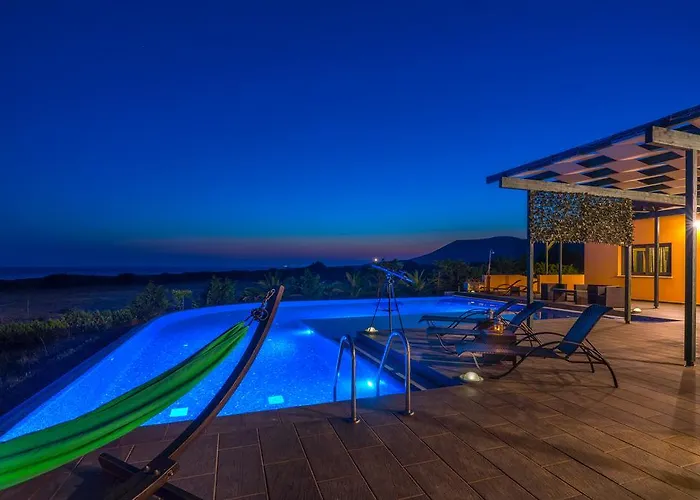 Skinos Ilivatos Eco & Estate Chavriáta